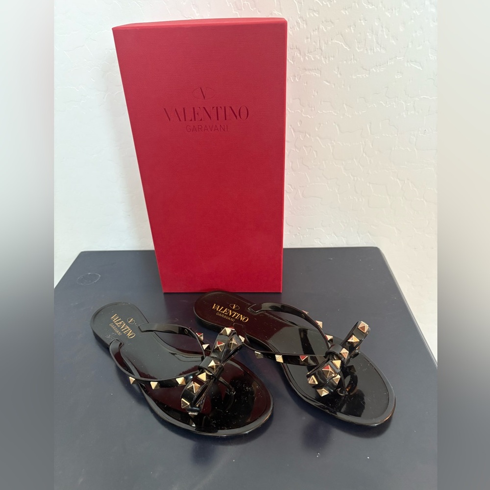 Valentino Garavani Black Bow Rockstud Sandals size 38